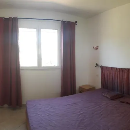 Villa Petite A 300 Metres Des Plages Pianottoli-Caldarello (Corsica)